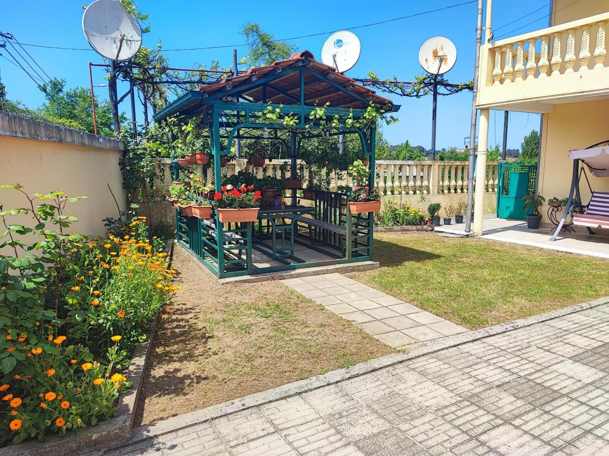 Hotel Botanica Chakvi Εξωτερικό φωτογραφία