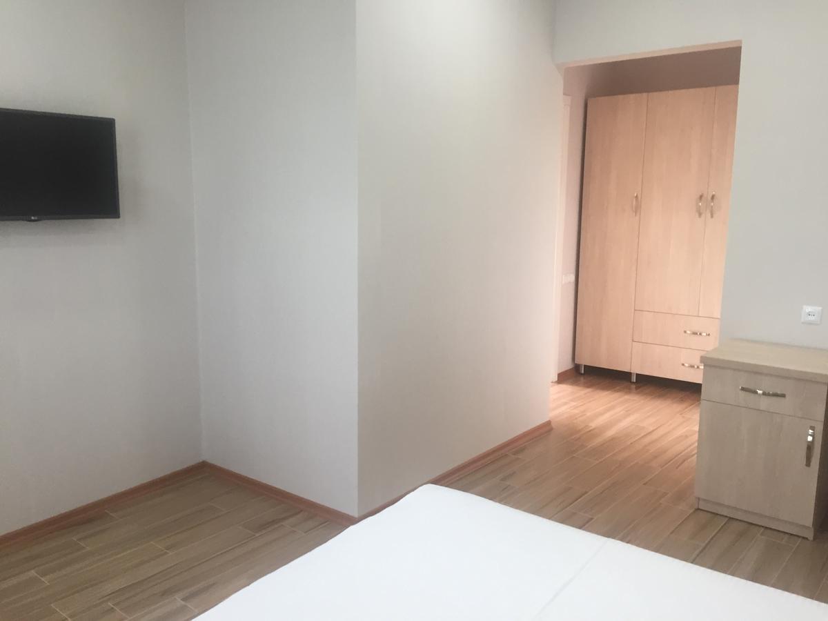 Hotel Botanica Chakvi Εξωτερικό φωτογραφία