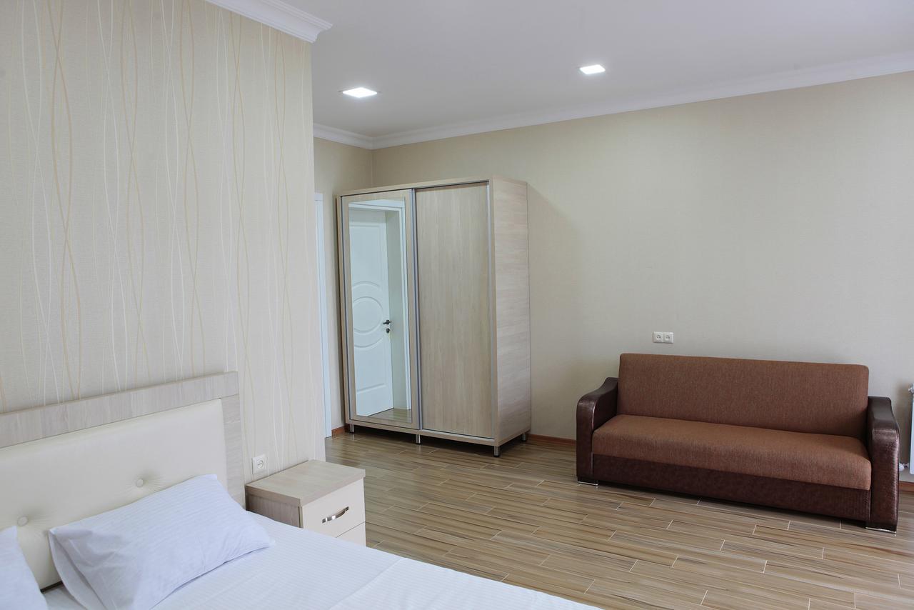 Hotel Botanica Chakvi Εξωτερικό φωτογραφία