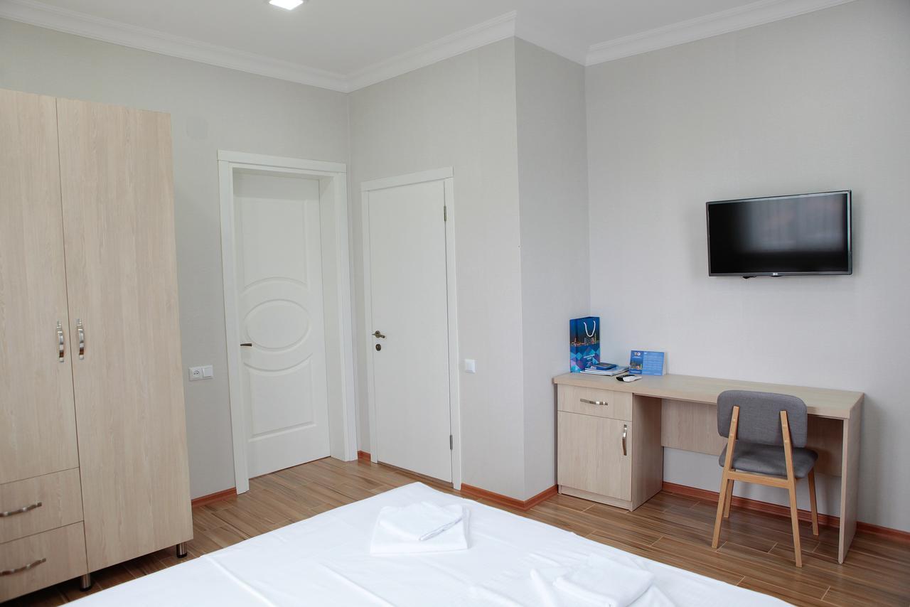 Hotel Botanica Chakvi Εξωτερικό φωτογραφία