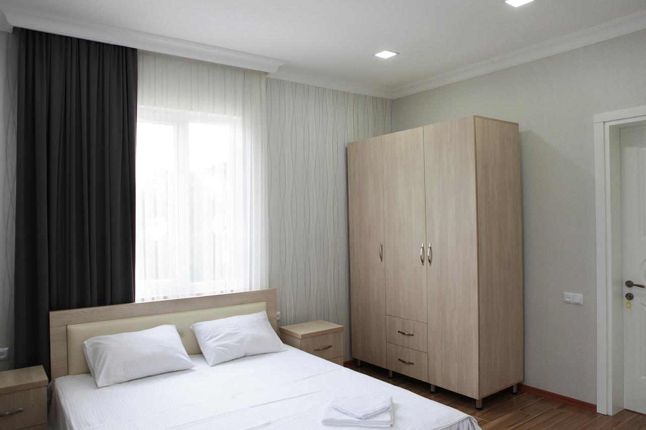 Hotel Botanica Chakvi Εξωτερικό φωτογραφία